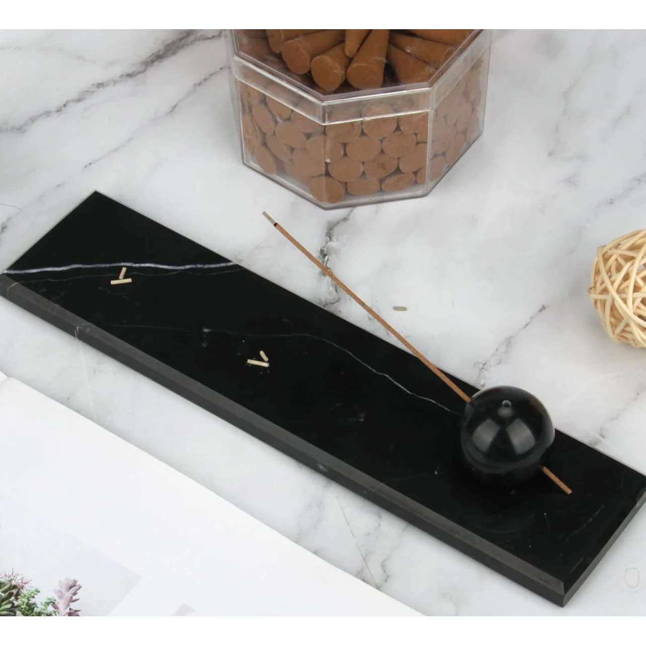 Plateau porte-encens rectangulaire en marbre noir et blanc, br&ucirc;leur d'encens
